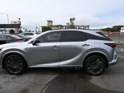 Used 2023 Lexus RX 500h F Sport w/ Accessory Package (Z1) image 3
