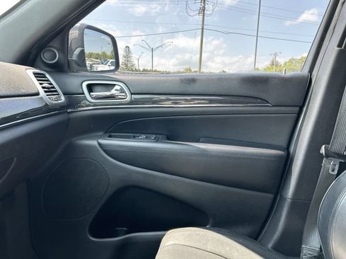 Used 2015 Jeep Grand Cherokee High Altitude AWD/4WD image 41