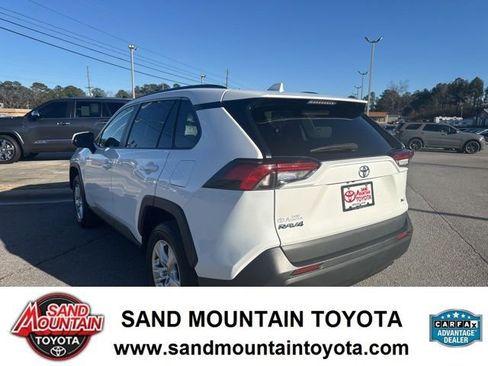 Used 2021 Toyota RAV4 XLE image 4