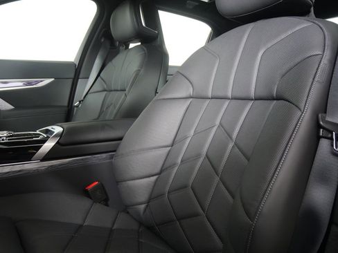 New 2026 BMW 760i xDrive w/ Executive Package image 10