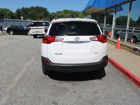Used 2013 Toyota RAV4 XLE FWD image 5