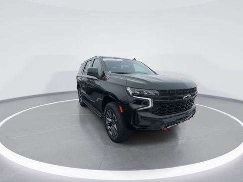 Used 2023 Chevrolet Tahoe Z71 w/ Luxury Package image 2