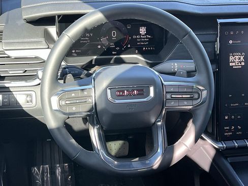 New 2026 GMC Acadia Elevation w/ Black Edition FWD image 12