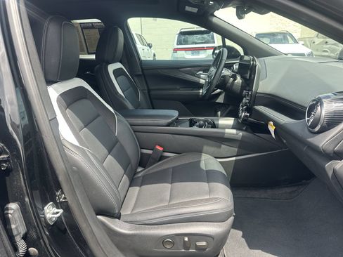 Used 2024 Chevrolet Blazer EV LT AWD/4WD image 22