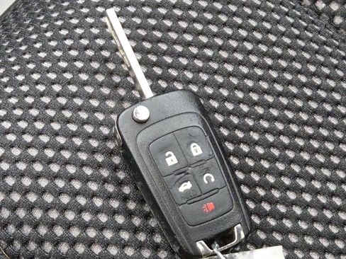 Used 2016 Chevrolet Equinox LT image 35