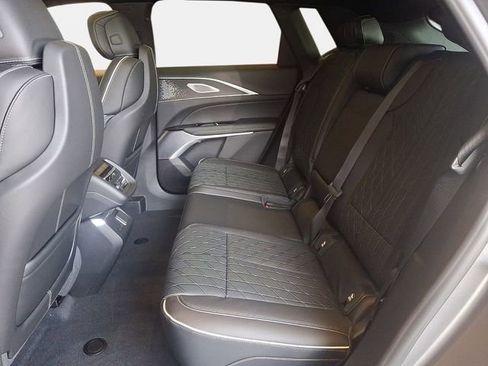 New 2026 Cadillac Lyriq V AWD/4WD image 8