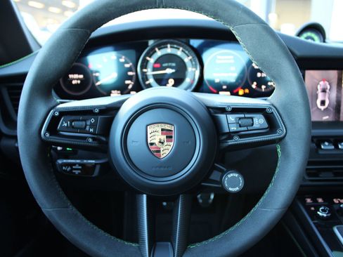 Used 2022 Porsche 911 Carrera S image 15