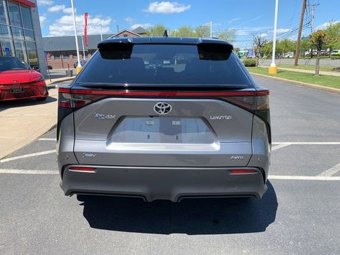 Used 2024 Toyota bZ4X AWD w/ Weather Package image 4