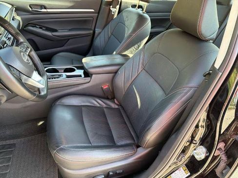Certified 2025 Nissan Altima 2.5 SR w/ SR Premium Package FWD image 16