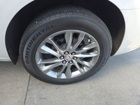 Used 2023 Buick Enclave Avenir w/ Avenir Technology Package image 10