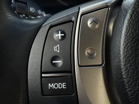 Used 2014 Lexus ES 350 w/ Luxury Package FWD image 31