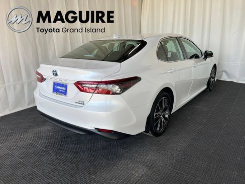 Used 2021 Toyota Camry XLE FWD image 31