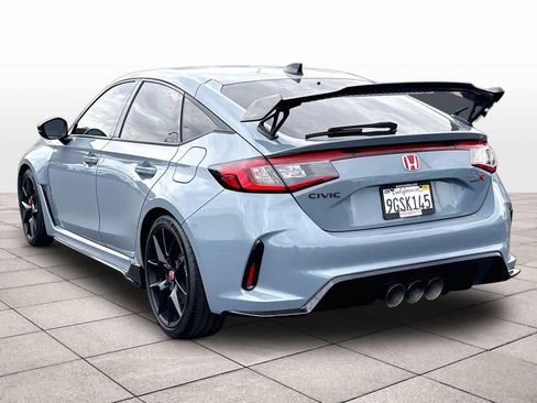 Used 2023 Honda Civic Type R image 7