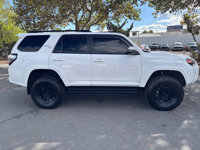 Used 2023 Toyota 4Runner TRD Off-Road Premium w/ Moonroof Package AWD/4WD image 7
