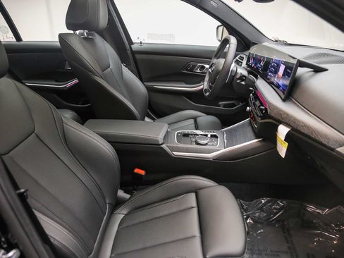 Used 2026 BMW 330i Sedan w/ Premium Package RWD image 17