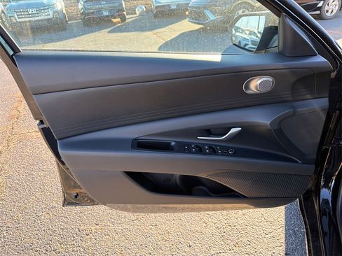 New 2026 Hyundai Elantra SE image 10