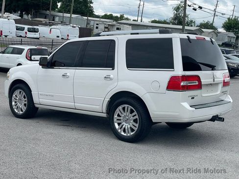 Used 2013 Lincoln Navigator 2WD image 5