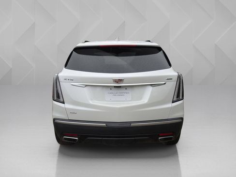 Certified 2023 Cadillac XT5 Sportv w/ Technology Package AWD/4WD image 4