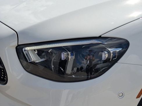 Certified 2022 Mercedes-Benz E 350 4MATIC Sedan image 3