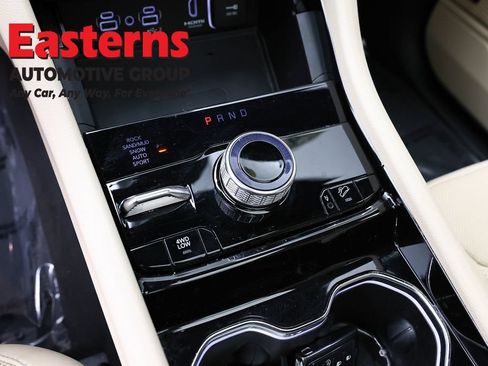 Used 2022 Jeep Grand Cherokee Limited 4xe w/ Luxury Tech Group II AWD/4WD image 13