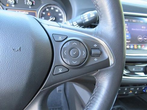 Used 2021 Buick Enclave Preferred image 18