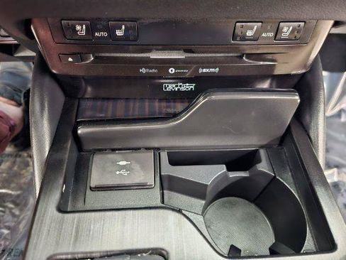 Used 2021 Lexus ES 300h w/ Premium Package FWD image 25
