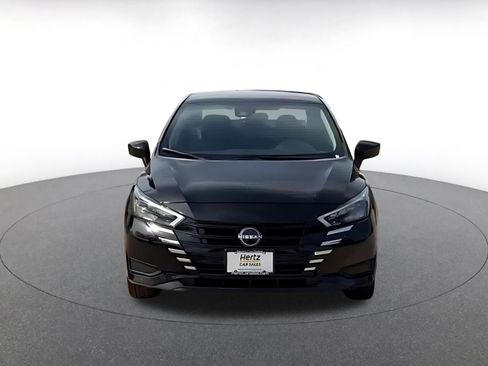 Used 2025 Nissan Versa SV image 4