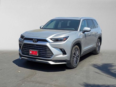 Certified 2024 Toyota Grand Highlander AWD Hybrid image 7
