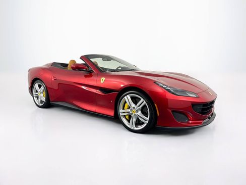 Used 2019 Ferrari Portofino RWD image 4