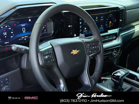 Certified 2025 Chevrolet Silverado 1500 High Country w/ High Country Premium Package AWD/4WD image 20