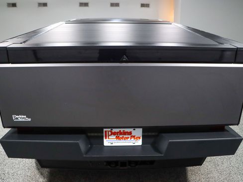 Used 2024 Tesla Cybertruck AWD Crew Cab image 8