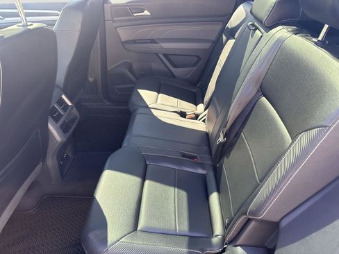 Used 2021 Volkswagen Atlas Cross Sport SE w/ Panoramic Sunroof Package AWD/4WD image 17