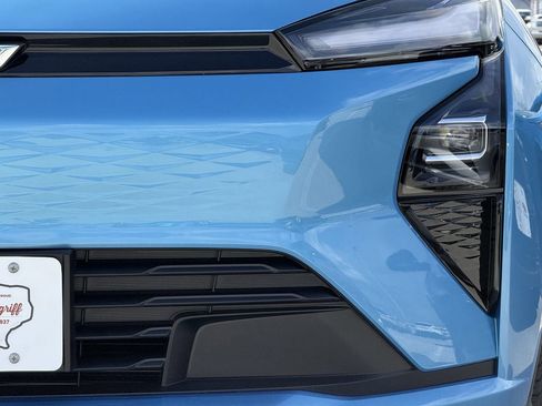 New 2027 Chevrolet Bolt LT w/ Comfort Package FWD image 8