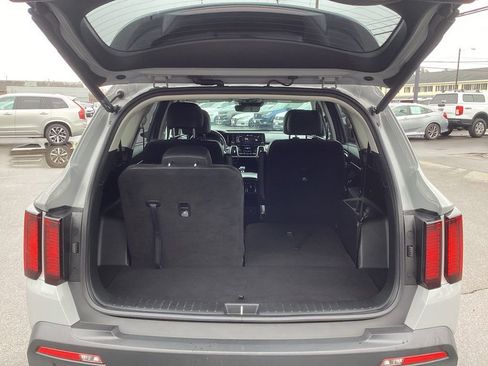 Used 2023 Kia Sorento X-Line EX AWD/4WD image 9