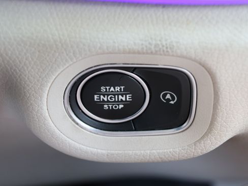 Used 2020 Mercedes-Benz GLE 350 4MATIC image 26