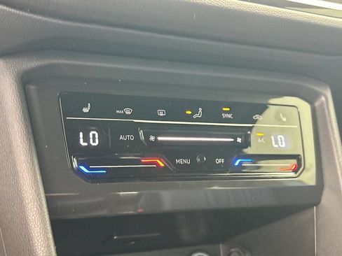 Certified 2024 Volkswagen Tiguan SE R-Line FWD image 24