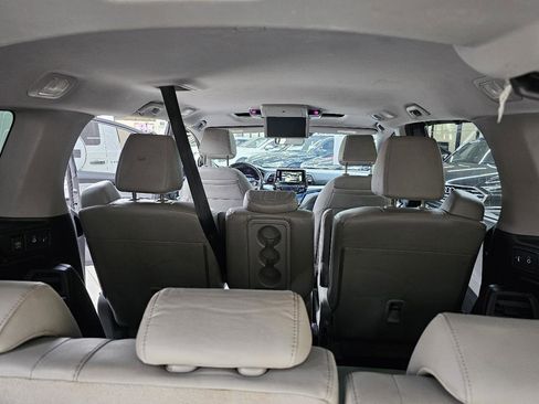 Used 2018 Honda Odyssey Elite image 14