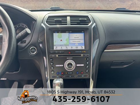 Used 2018 Ford Explorer Platinum image 24