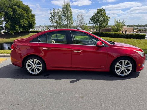 Used 2011 Chevrolet Cruze LTZ w/ RS Package FWD image 35