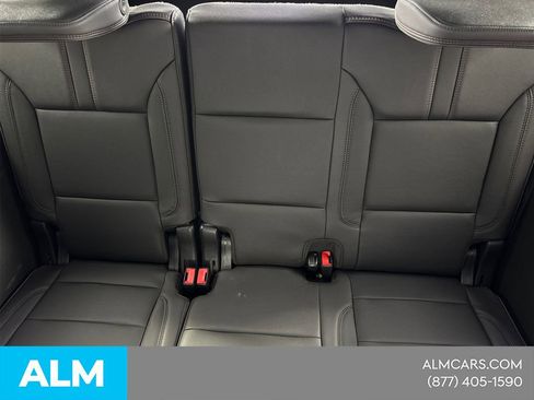 Used 2024 Chevrolet Suburban RST w/ Luxury Package image 27