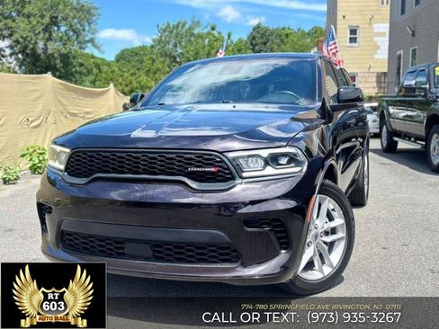 Used 2024 Dodge Durango GT RWD image 1