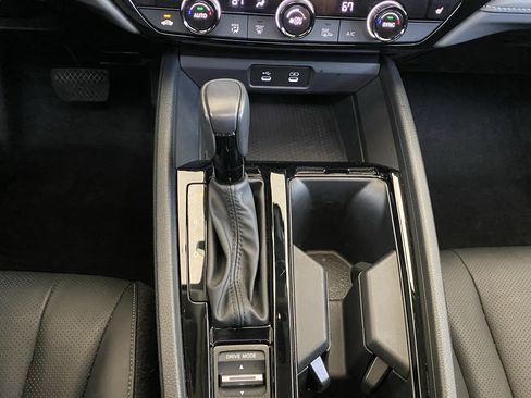 Used 2023 Honda Accord EX-L image 41