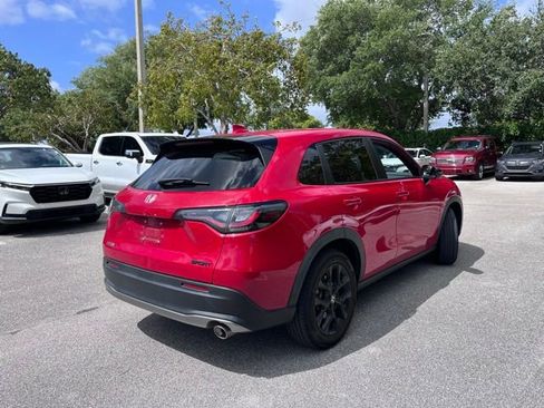 Used 2024 Honda HR-V Sport image 5