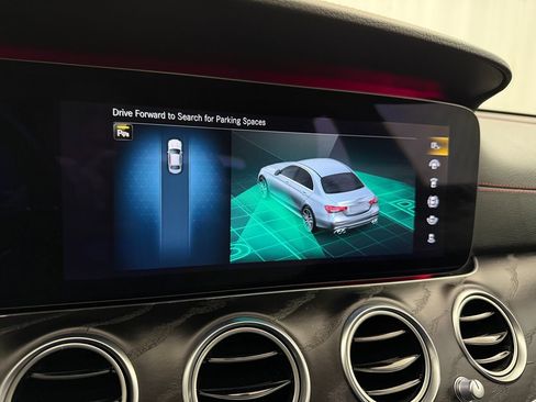 Used 2021 Mercedes-Benz E 53 AMG 4MATIC Sedan image 32