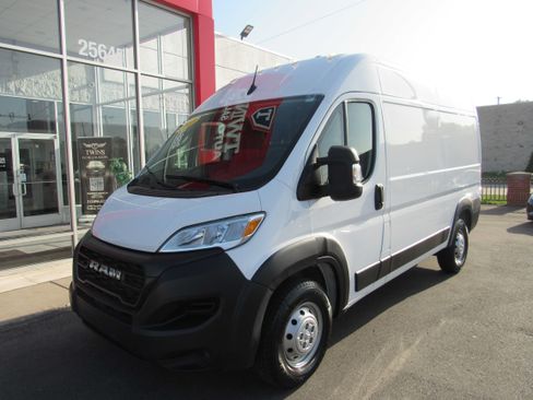 Used 2023 RAM ProMaster 1500 w/ Interior LED Lighting Group FWD image 2