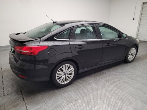 Used 2017 Ford Focus Titanium w/ Titanium Technology Package FWD image 10