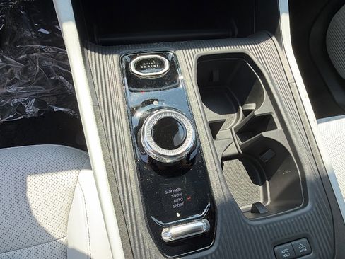 New 2026 Jeep Cherokee Limited image 25