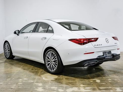 Used 2025 Mercedes-Benz CLA 250 4MATIC image 10