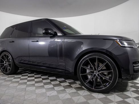 Used 2024 Land Rover Range Rover SE AWD/4WD image 11