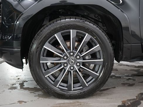 Used 2025 Lexus GX 550 w/ Accessory Package (Z1) AWD/4WD image 28